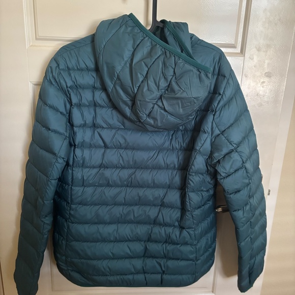 Wantdo. Packable Teal Puffer Jacket. Small. - Picture 2 of 6